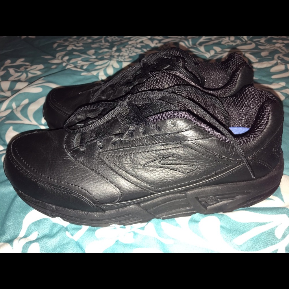 Brooks Addiction Walker Leather Extra Wide